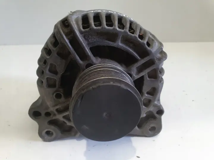 Skoda Superb I 1.9 TDI ALTERNATOR Bosch