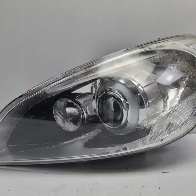 Volvo V60 S60 II 10-13r PRZEDNIA LAMPA LEWA lewy przód XENON 31383062