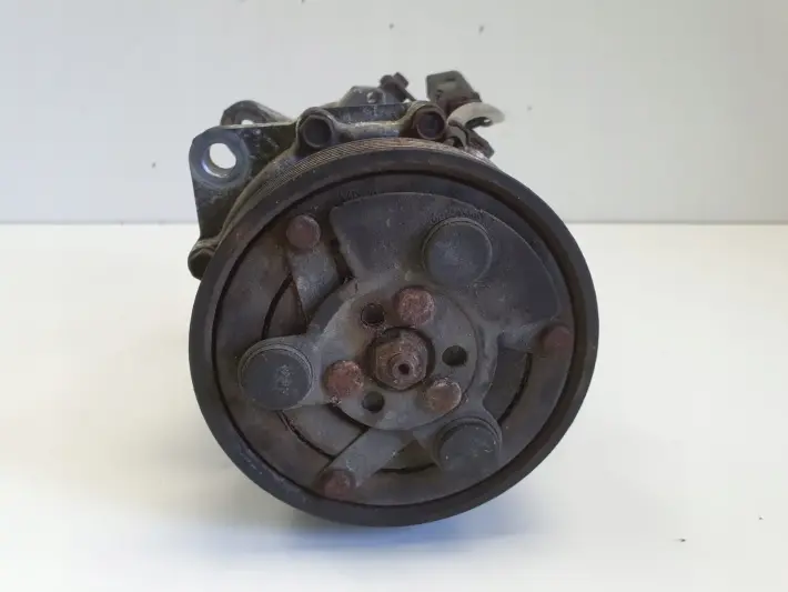 VW Transporter T5 2.0 8V SPRĘŻARKA KLIMATYZACJI pompa 7H0820803C