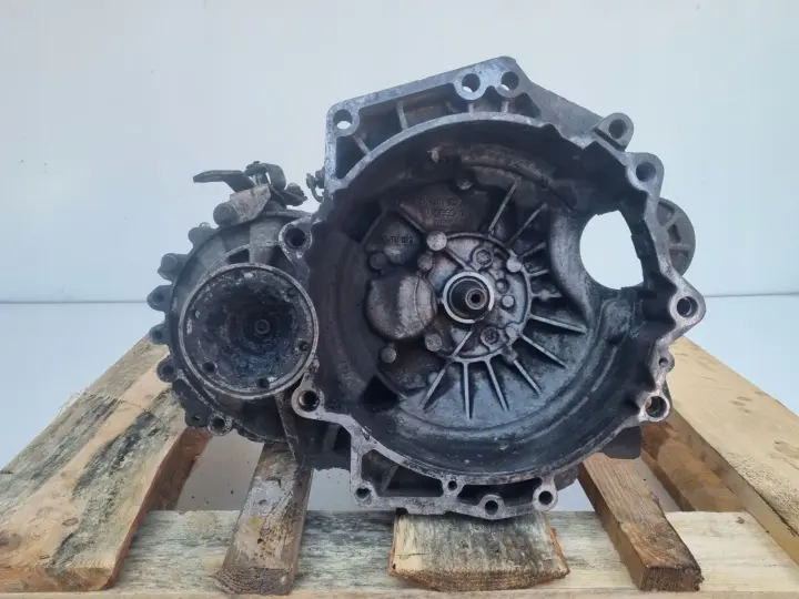 Audi A3 8L 1.6 16V SKRZYNIA BIEGÓW DUW manualna MANUAL
