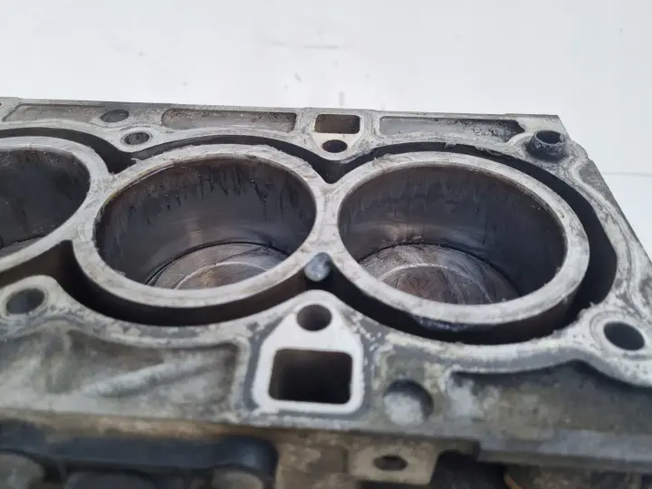 DÓŁ SILNIKA BLOK WAŁ TŁOK Ford Focus II MK2 C-Max 1.6 16V SHDA SHDB HWDA