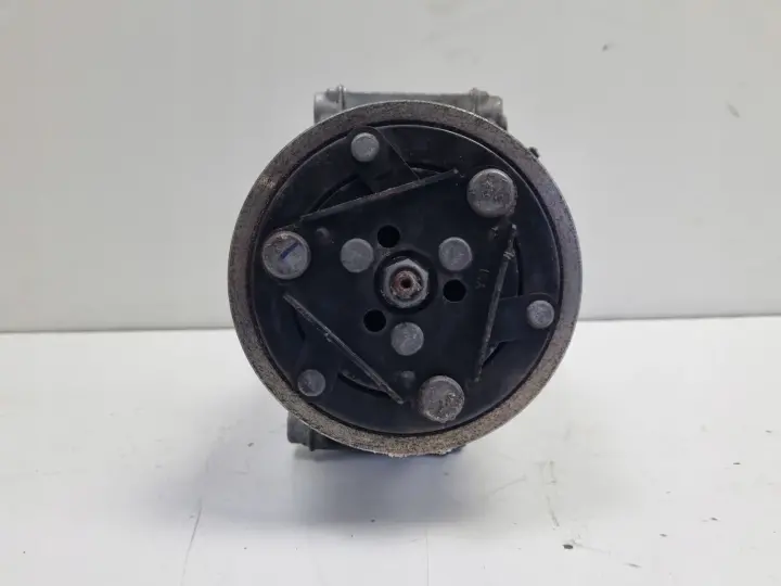 4970bd2187d7845b1c37d29a4883705a