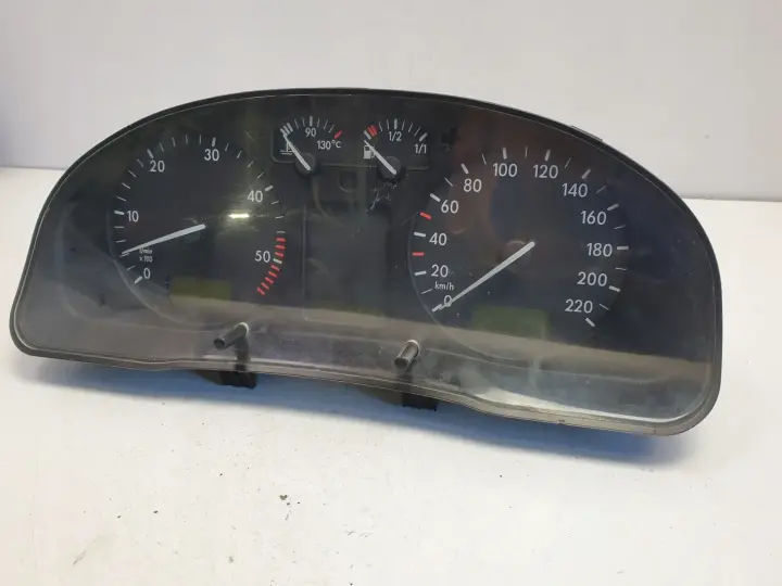 Vw Passat B5 1.9 TDI LICZNIK ZEGARY automat Europa