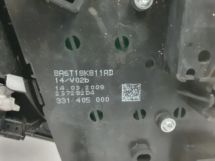 Ford Fiesta MK7 PANEL STEROWANIA RADIEM panel radia 8A6T-18K811-AD