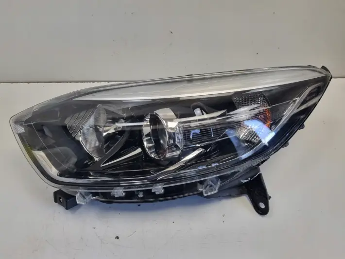 Renault Captur I 13-17r PRZEDNIA LAMPA LEWA lewy przód EUROPA 260600953R