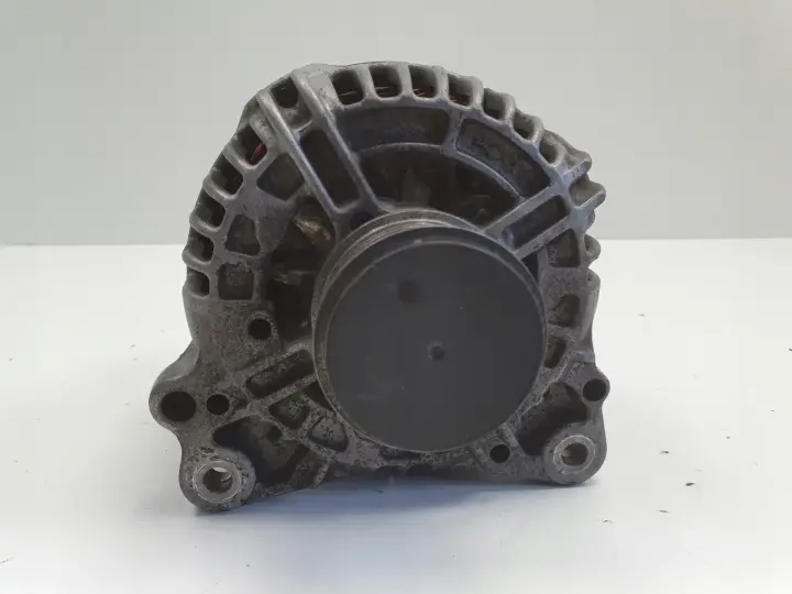Seat Leon II 1.9 TDI ALTERNATOR Bosch