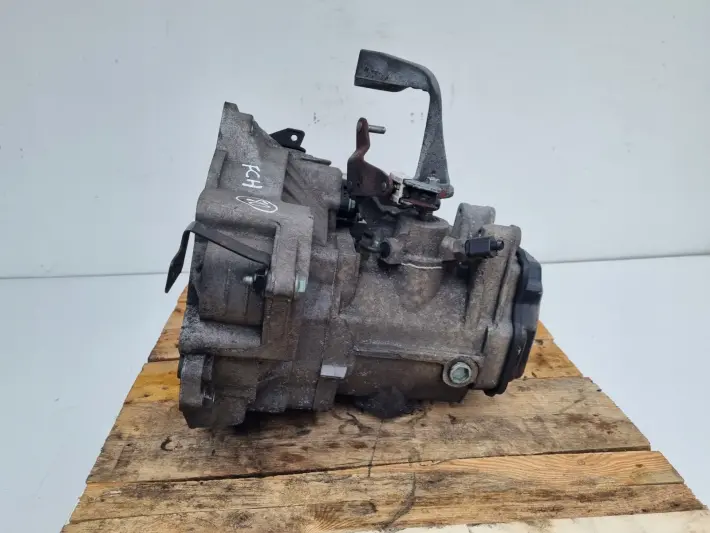 VW New Beetle 1.6 8V SKRZYNIA BIEGÓW manualna FCH manual