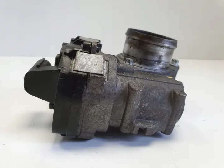 Saab 9-3 1.9 TID 16V PRZEPUSTNICA 55199975