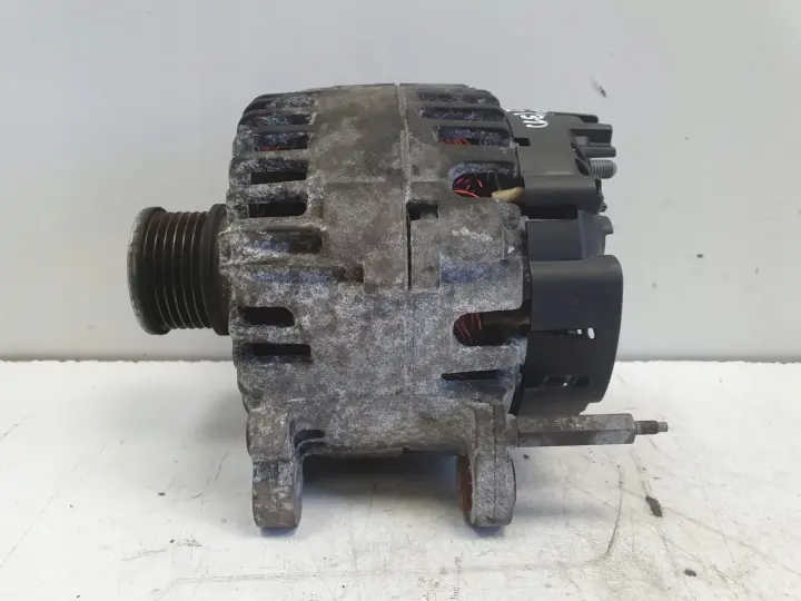 Audi A3 8P 3.2 V6 03-13r ALTERNATOR