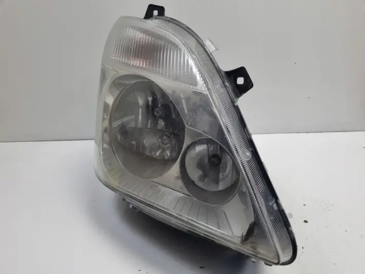 Mercedes Sprinter 906 06-13r PRZEDNIA LAMPA PRAWA prawy przód EUROPA