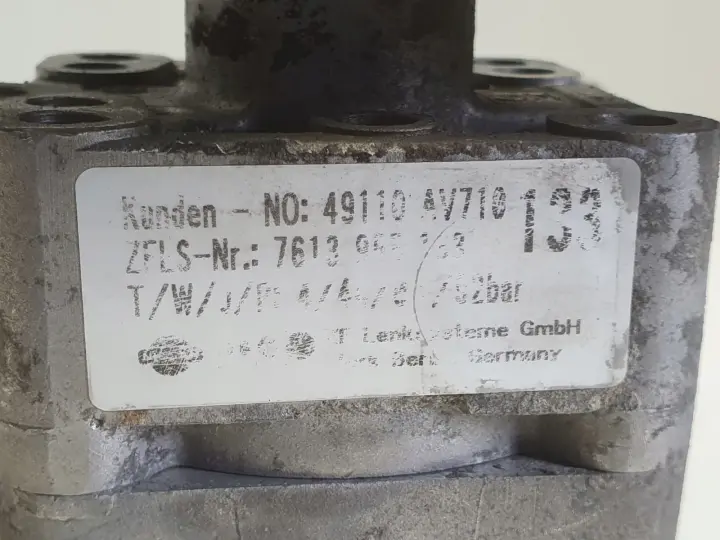 Nissan Primera P12 2.0 16V POMPA WSPOMAGANIA 7613955133