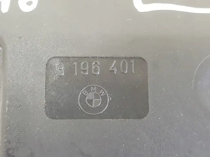 BMW E46 E90 E91 ZAMEK KLAPY BAGAŻNIKA 8196401