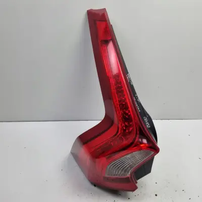 Volvo V60 10-13r TYLNIA TYLNA LAMPA LEWA lewy tył 31214963