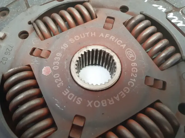 VW Golf VI 1.4 16V DOCISK TARCZA sprzęgło 320033910