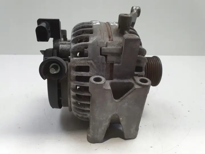 Mercedes W211 2.2 CDI ALTERNATOR 0124625014 A0131540002