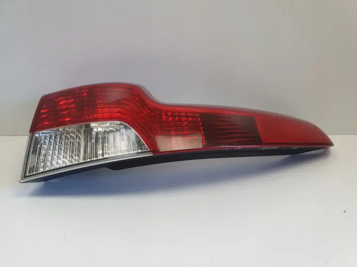 Volvo V50 KOMBI 07-12r LIFT TYLNIA TYLNA LAMPA LEWA lewy tył 30744541