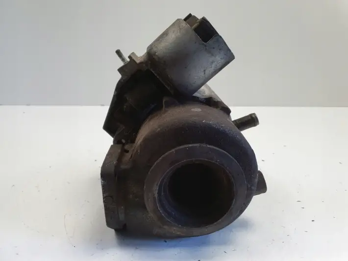 BMW E87 E90 2.0 D TURBOSPRĘŻARKA 7795498