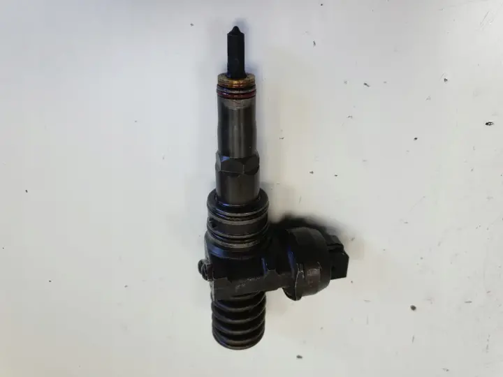 VW Golf IV Bora 1.9 TDI POMPOWTRYSKIWACZ wtrysk 038130073AQ