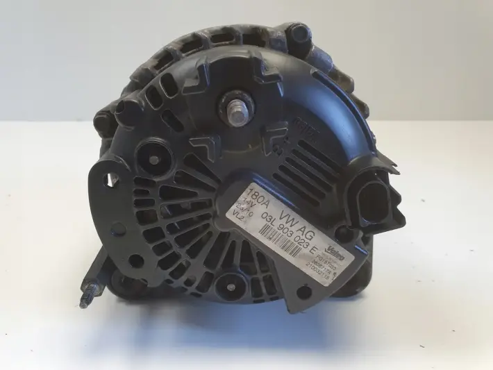 VW Passat B6 1.9 TDI ALTERNATOR Valeo 03L903023E 180A