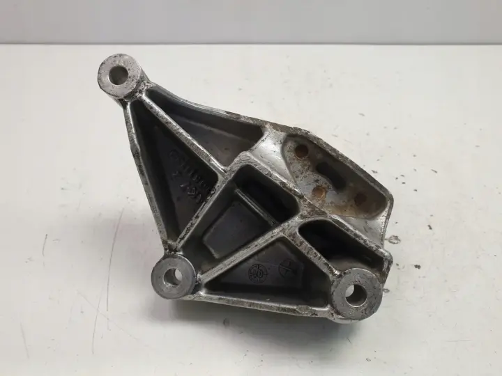 Volvo S40 V40 I 1.9 D ŁAPA SILNIKA Poduszka