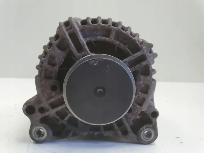Audi A3 8P VW Golf V 1.9 TDI ALTERNATOR bosch 06F903023F 140A
