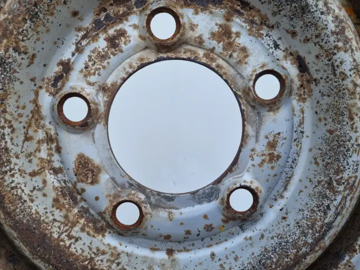 Nissan Cabstar 2x FELGI STALOWE KOŁA LETNIE 15 cali 225/70 R15 R15C 2018r