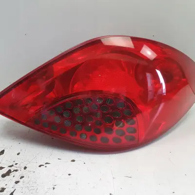 Peugeot 207 06-12r TYLNA TYLNIA LAMPA PRAWA PRAWY TYŁ 9649986580