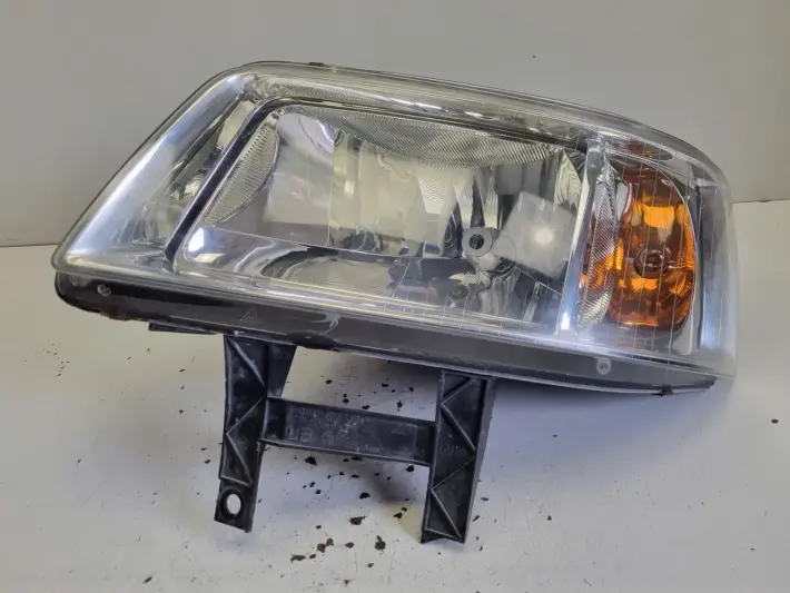 VW Transporter T5 PRZEDNIA LAMPA LEWA lewy przód EUROPA 0301191301