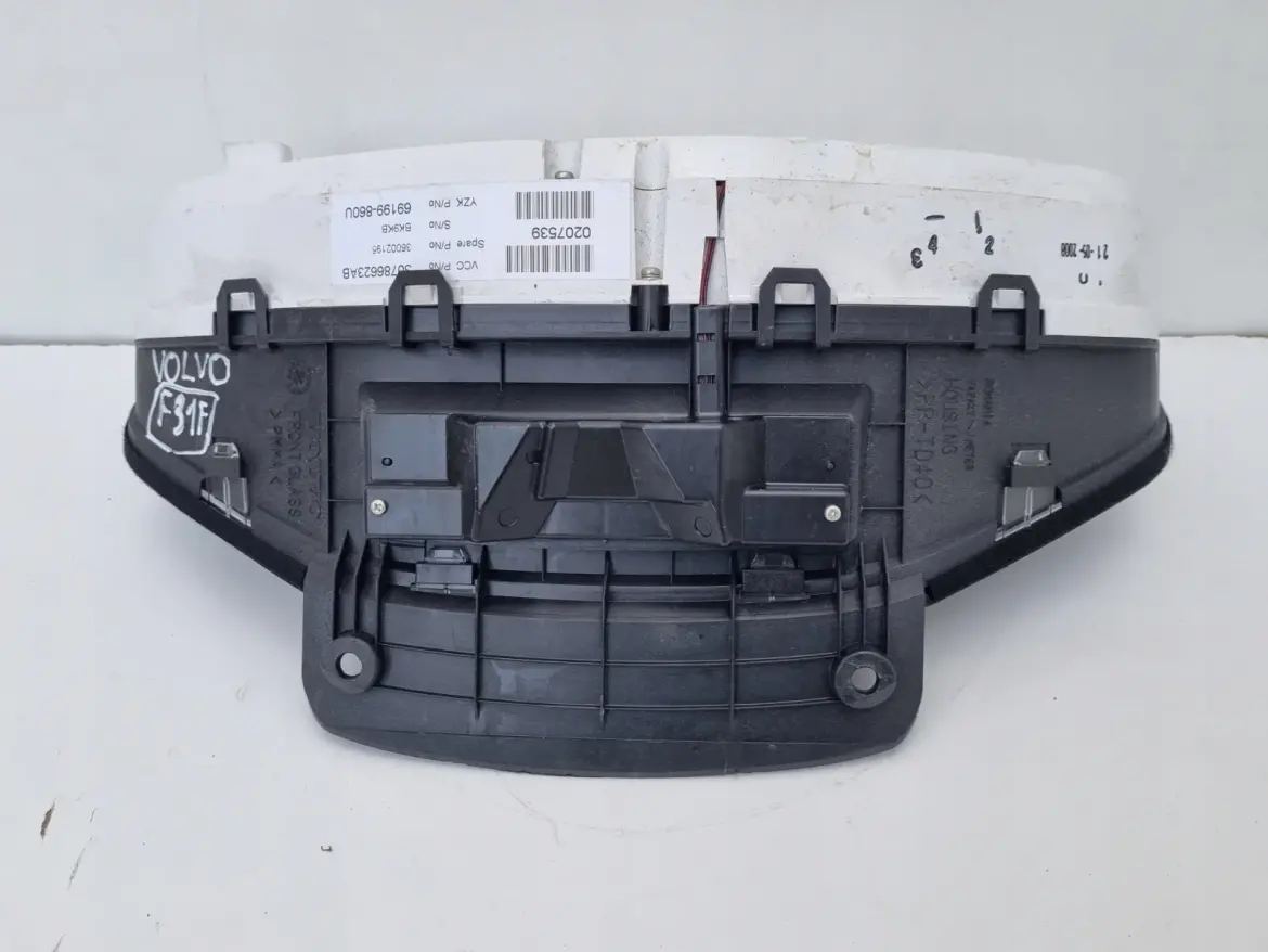 Volvo S80 II V70 III XC70 II 2.4 D5 LICZNIK ZEGARY Europa 30786623AB