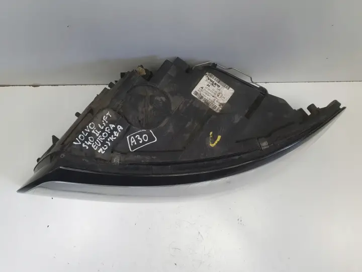 Volvo S40 II V50 LIFT PRZEDNIA LAMPA LEWA lewy przód 31265694 ZWYKŁA ŁADNA