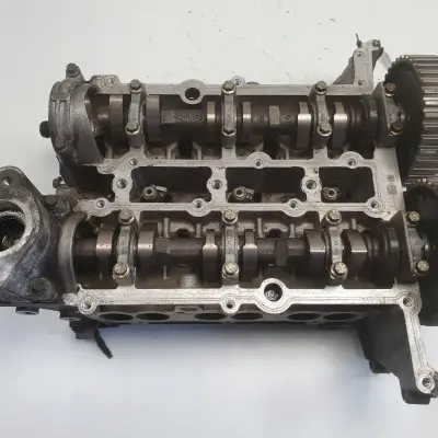 Ford Focus MK3 1.0 EcoBoost GŁOWICA CYLINDRÓW CM5G-6090-GC