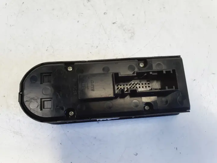Opel Zafira B Astra H III PRZEŁĄCZNIK SZYB panel lewy przód