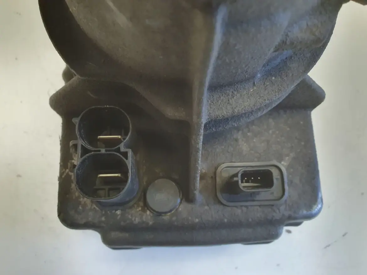 Renault Trafic III Opel Vivaro B POMPA WSPOMAGANIA 491100616R 93457191