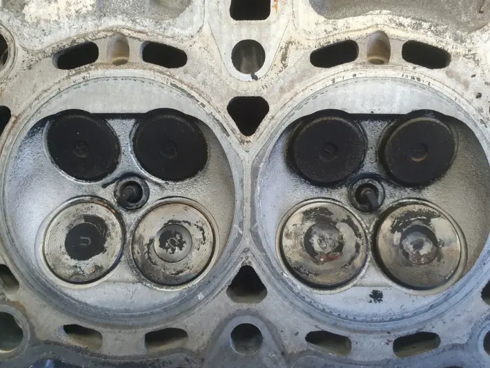 Ford Focus MK2 II 1.6 16V GŁOWICA CYLINDRÓW 7S7G-6090-CB