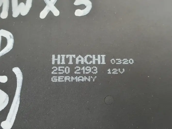 BMW X3 E83 2.0 D PRZEKAŹNIK ŚWIEC ŻAROWYCH 2502193 hitachi