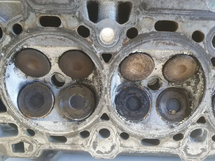 Opel Zafira B Astra J 1.6 16V A16XER GŁOWICA CYLINDRÓW 55559340