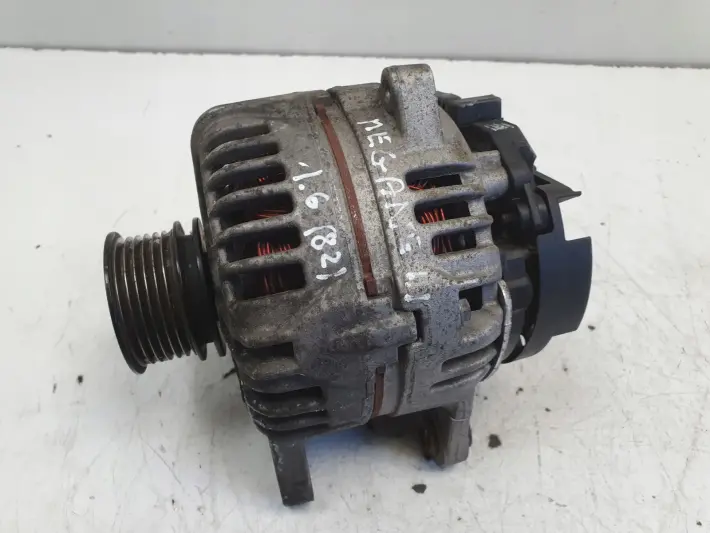 Renault Megane III 1.6 16V ALTERNATOR 0124425070 bosch 120A