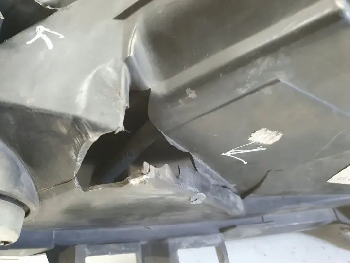 Opel Corsa D PRZEDNIA LAMPA PRAWA prawy przód anglik Ciemny klosz 13217456