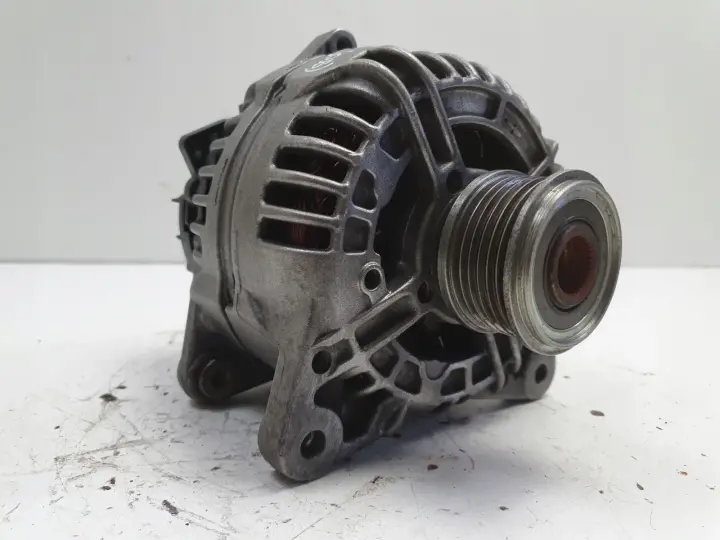 Nissan Qashqai 1.5 DCI ALTERNATOR bosch 8200728292