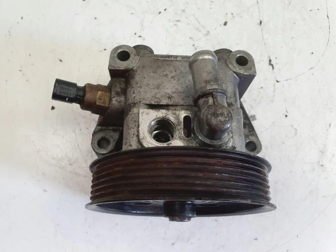 Ford Focus MK2 II 1.6 16V POMPA WSPOMAGANIA 30714048