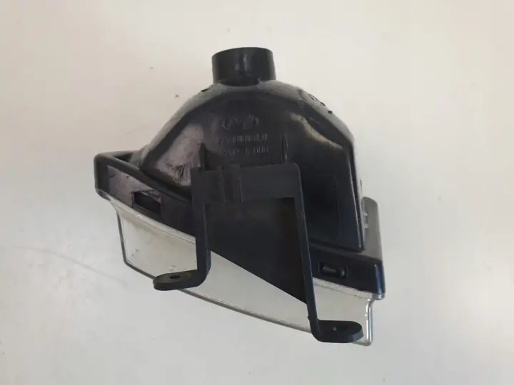 Hyundai Getz PRAWY PRZEDNI HALOGEN przód