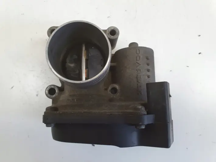 VW Fox 1.2 6V PRZEPUSTNICA 03D133062E