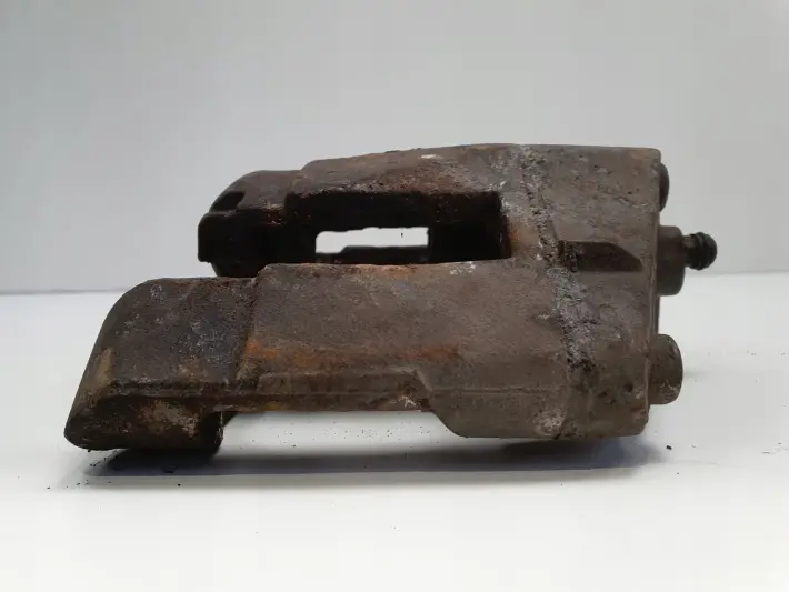 Audi A6 C6 3.0 TDI ZACISK HAMUCLOWY prawy przód PASAŻERA ATE 974