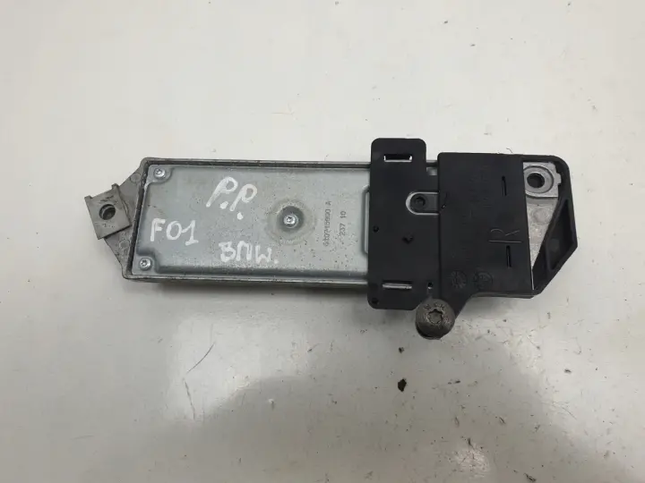 BMW F01 F02 PRAWY MODUŁ PASA EMA 9214240