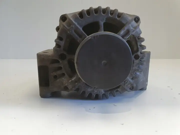 Opel Combo C 1.3 CDTI ALTERNATOR 13117279YQ valeo