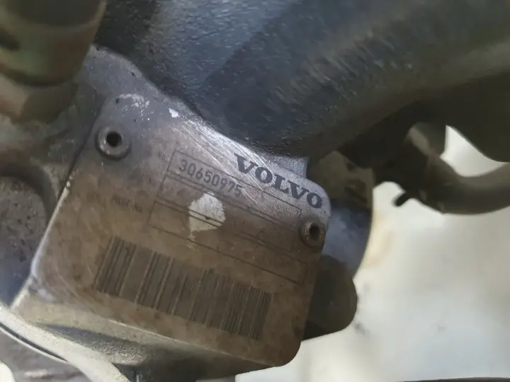 Volvo S40 II V50 2.5 T TURBOSPRĘŻARKA turbo 30650975