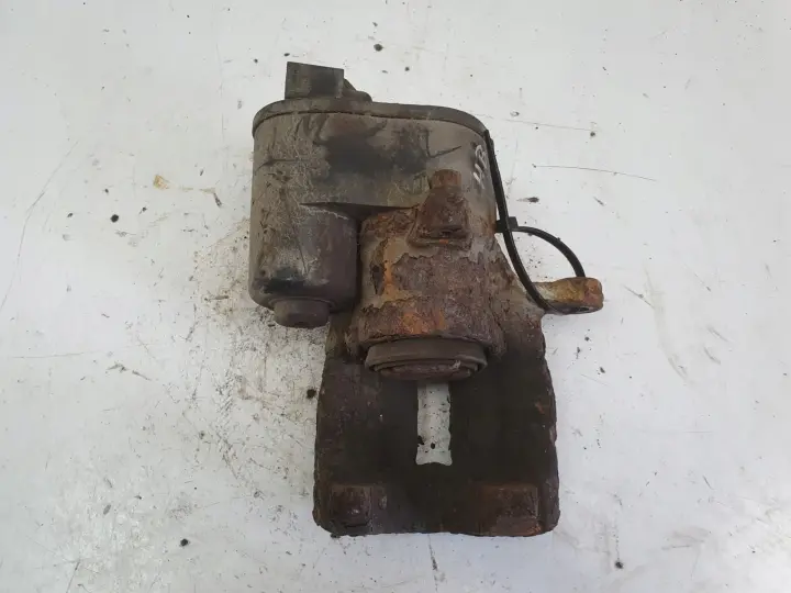 Volvo S60 II S80 II V60 V70 III XC70 II TYLNY ZACISK HAMULCOWY prawy tył