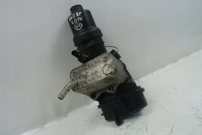 Audi A3 8P II 2.0 FSI PODSTAWA FILTRA OLEJU