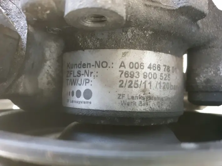 Mercedes Sprinter 906 2.2 CDI POMPA WSPOMAGANIA A0064667801