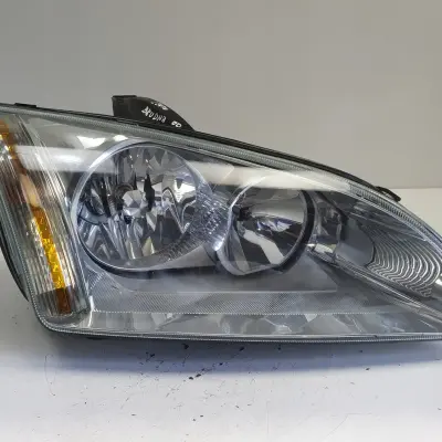 Ford Focus mk2 02-06 PRZEDNIA LAMPA PRAWA prawy przód anglik